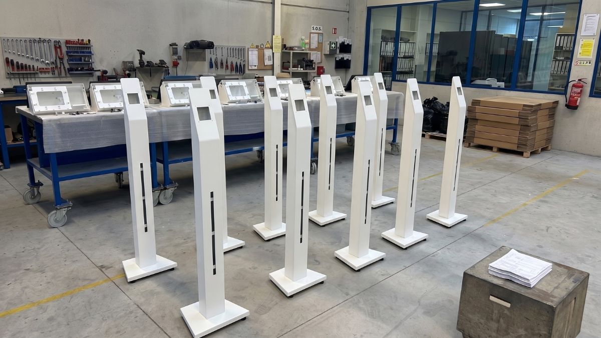 Logicpulse fabricante português de quiosques multimédia com a solução q.track